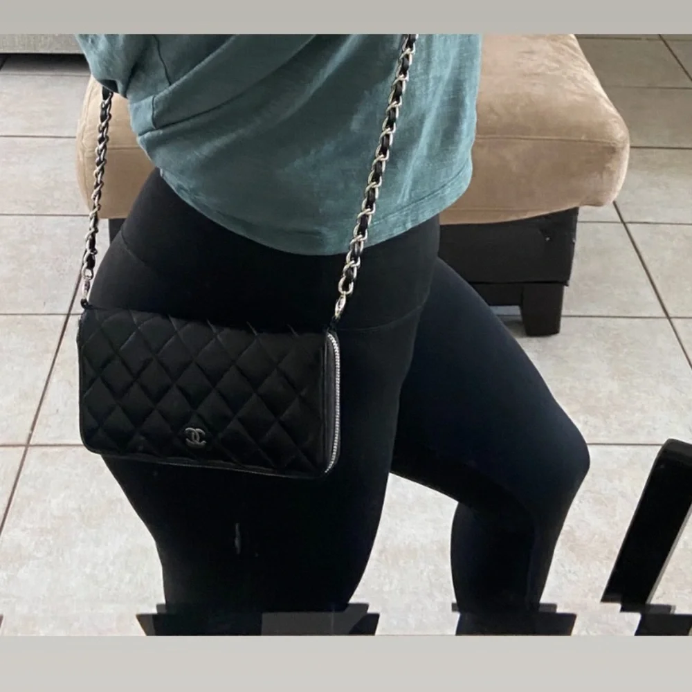 🖤⛓️Matelasse Chanel Quilted ZIP Crossbody or Shoulder WOC Revamp